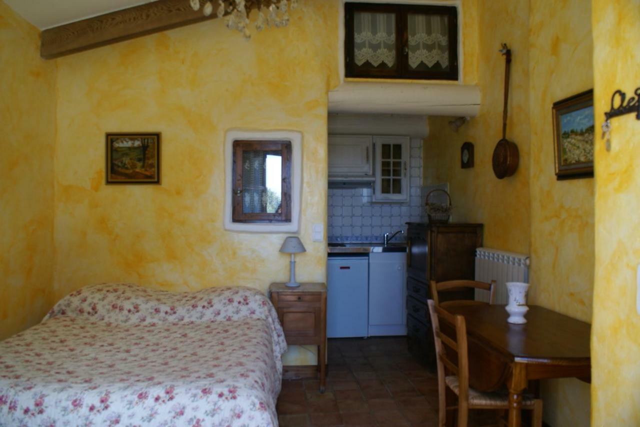 Chambre D'Hotes La Chenaie Venasque Ngoại thất bức ảnh